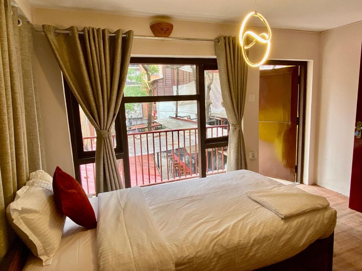 Hotel Pala Катманду Екстер'єр фото