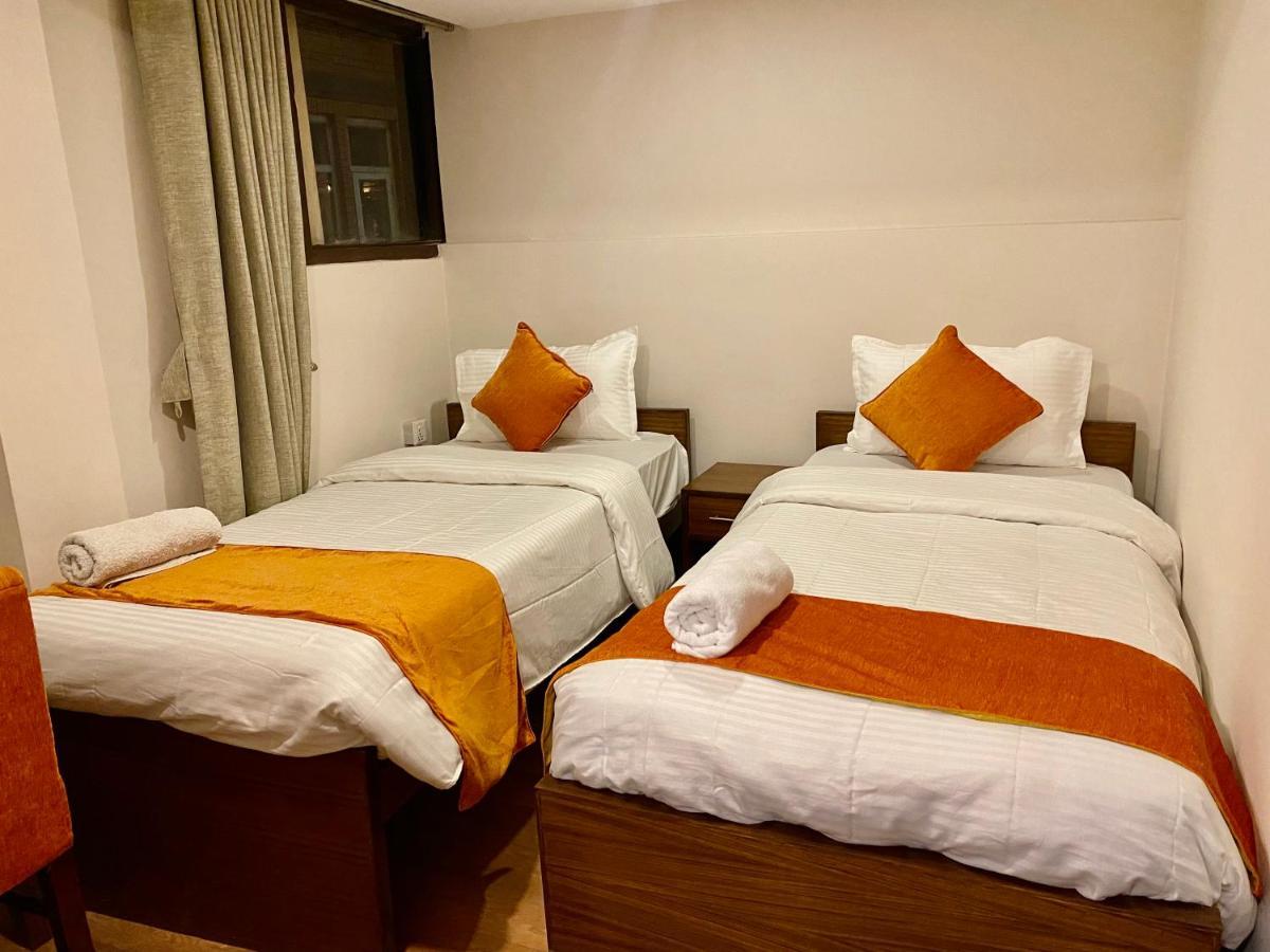 Hotel Pala Катманду Екстер'єр фото
