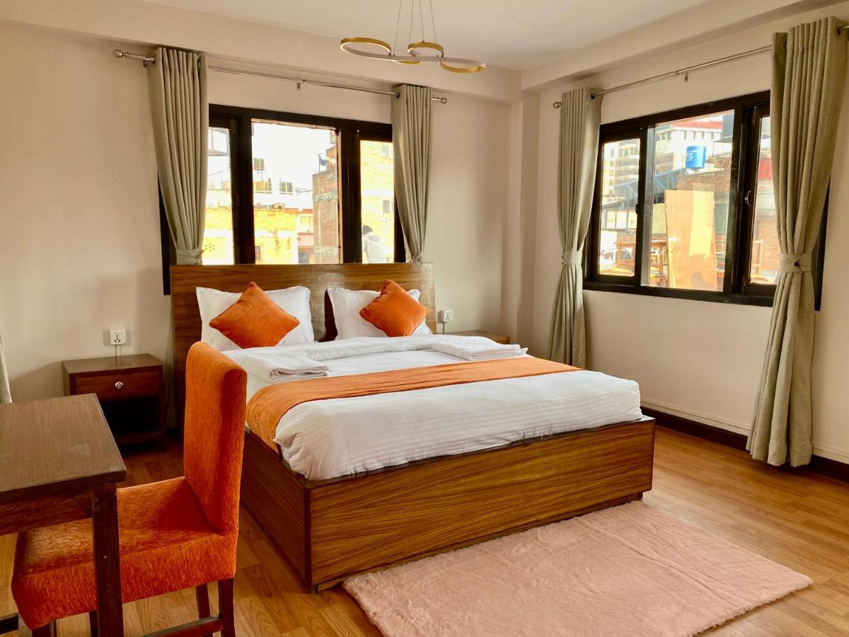 Hotel Pala Катманду Екстер'єр фото