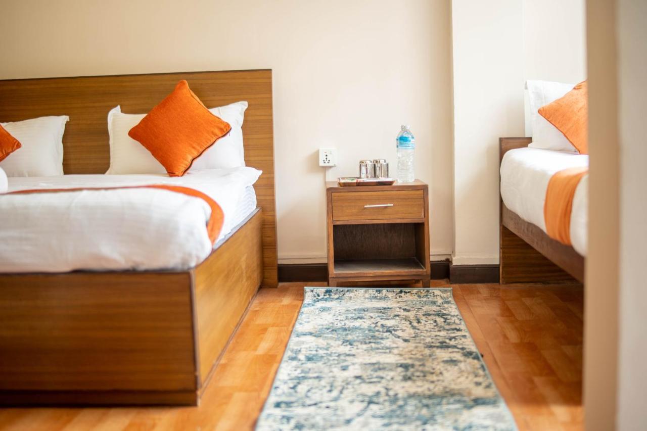Hotel Pala Катманду Екстер'єр фото