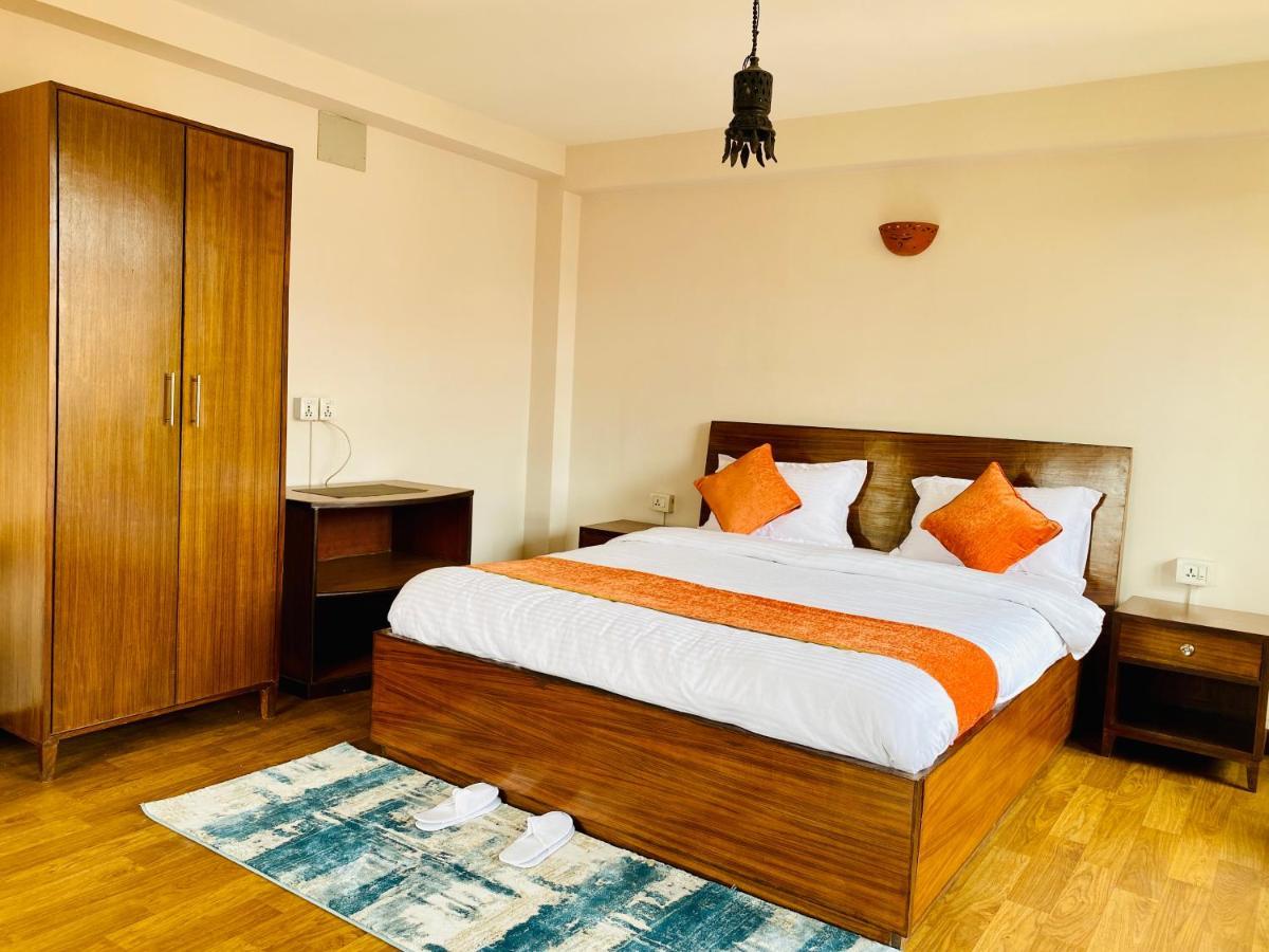 Hotel Pala Катманду Екстер'єр фото