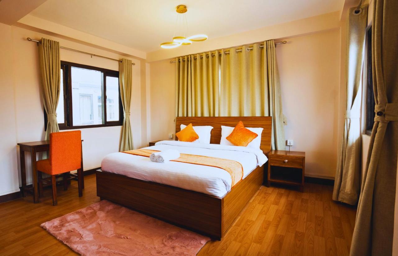 Hotel Pala Катманду Екстер'єр фото